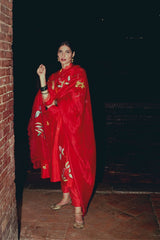 Laal Sunahri Kurta Set