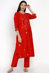 Dolly Singh spotted wearing Oorvi Kurta Set