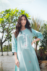 Bahar Daisy Buti Kurta With Metallic Buti Chanderi Silk Palazzo