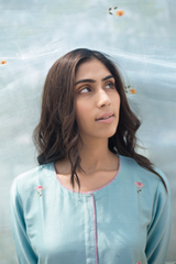 Bahar Daisy Buti Kurta With Metallic Buti Chanderi Silk Palazzo