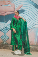 Jhilmil juhu Kurta set