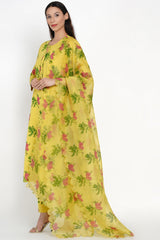 Mrunal Thakur spotted wearing Phool Patti Kurta