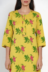 Mrunal Thakur spotted wearing Phool Patti Kurta