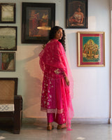 Gulabi chameli kurta set