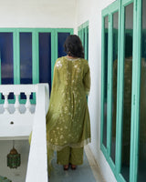 Neem chameli kurta set