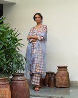 Asmani jugnu phool kurta set