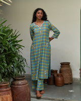 Neela sitara phool kurta set