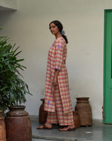 Gulabi champai phool kurta set