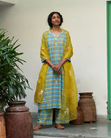 Neela sitara phool kurta set