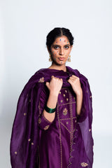 Mona Singh spotted wearing Rajgir Chanderi Silk & Zardozi Kurta Set