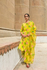 Mrunal Thakur spotted wearing Phool Patti Kurta