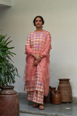 Gulabi champai phool kurta set