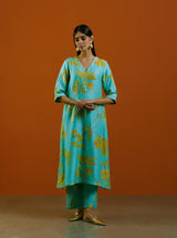 Aasmaani Jaal Kurta Set
