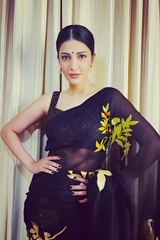 Shruti Haasan spotted wearing Black Jugnu saree
