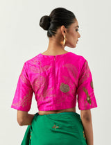 kamiya jani spotted wearing suraiya saree