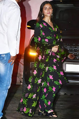 Alia Bhatt spotted wearing Asansol Printed Mulmul Cotton Kurta Set
