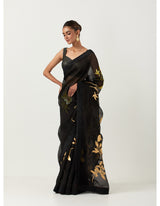 Shruti Haasan spotted wearing Black Jugnu saree