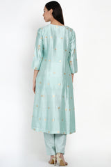 Ambar Resham Buti Kurta Set
