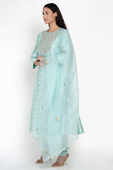 Nirali Banarasi Buti Kurta with
Resham Jhalar Border Odhni