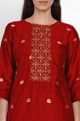 Kumkum Banarasi Buti Kurta
with Parijaat Odhni