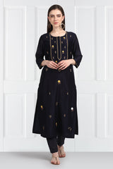 Neelkamal Zari Floral Buti Kurta With Chanderi Silk Pants and Dupatta