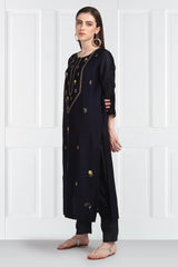 Neelkamal Zari Floral Buti Kurta With Chanderi Silk Pants and Dupatta