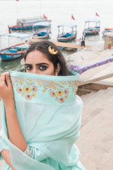 Nirali Resham Kali Kurta
with Resham Jhalar Border Odhni