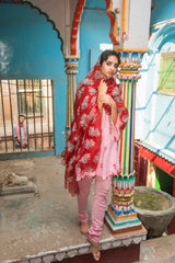 Gulaab Mulmul Kurta with 
Gulbahar Odhni