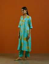 Aasmaani Jaal Kurta Set