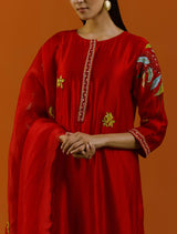 Laal Sunahri Kurta Set