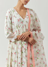 Ivory And Red Green Kurta Set