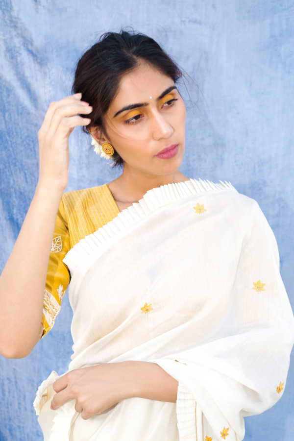 Nargis Resham Buti Sari With Bead Work Blouse