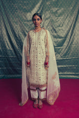 SHEESHMAHAL KURTA ODHNI SET