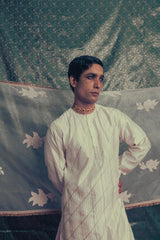 AMBAR PLEATED KURTA SET
