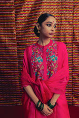 GULPOSH KURTA AND PANT SET