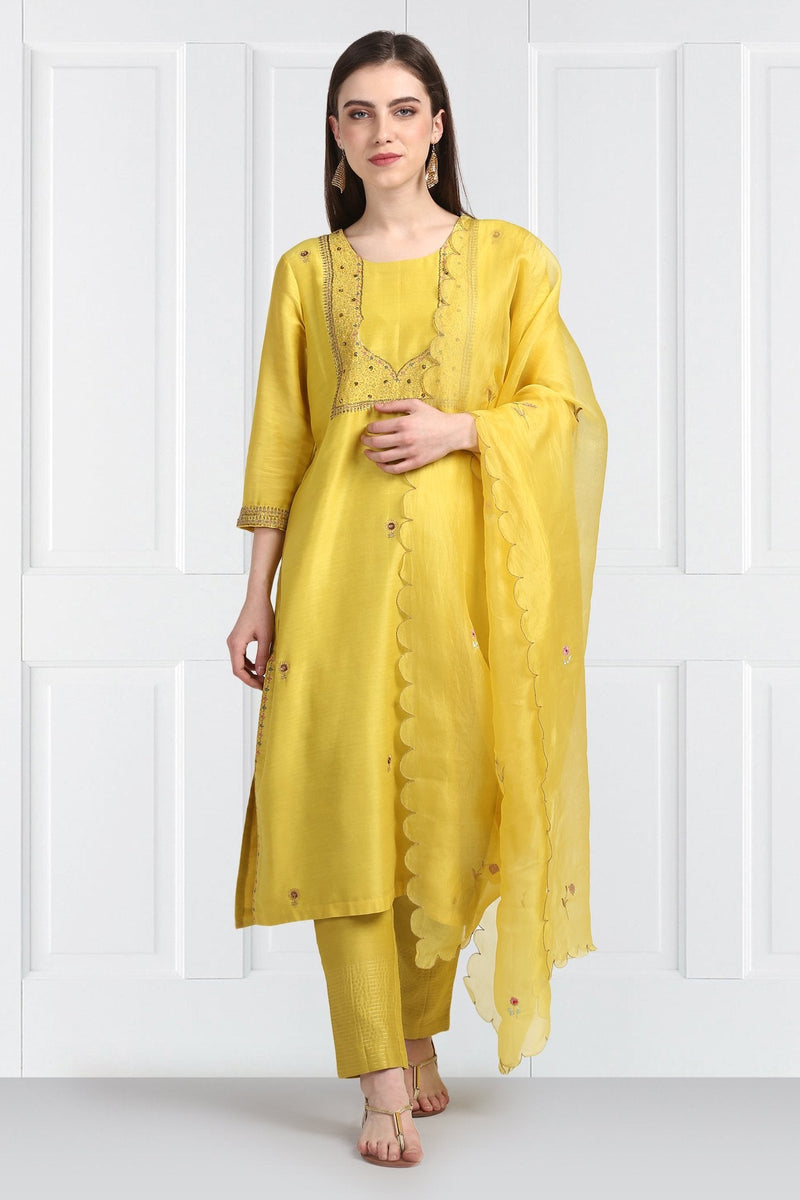 Champa Zari Kurta With Chanderi Silk Pants and Organza Silk Resham Dupatta